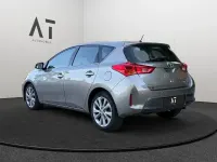 Gebraucht Toyota Auris Hybrid Executive 99 PS (72 kW) 2013 Braun Limousine