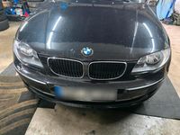Gebraucht BMW 116 122 PS (89 kW) 2009 Schwarz Kleinwagen