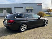 Gebraucht BMW 530 258 PS (189 kW) 2016 Braun Kombi