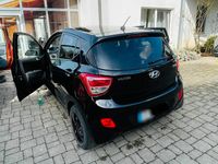Gebraucht Hyundai i10 87 PS (63 kW) 2017 Schwarz Kleinwagen