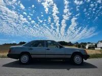 Gebraucht Mercedes E300 180 PS (132 kW) 1989 Grau Limousine