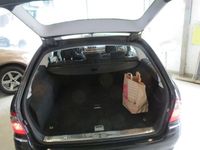 Gebraucht Mercedes E200 Elegance 184 PS (135 kW) 2008 Obsidianschwarz  metalliclack Kombi
