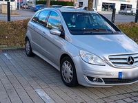 Gebraucht Mercedes B180 105 PS (77 kW) 2007 Silber Van / Kleinbus