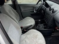 Usata Ford Fiesta Ambiente 68 CV (50 kW) 2002 Argento Utilitaria