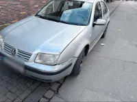 Gebraucht VW Bora 75 PS (55 kW) 2003 Silber Limousine