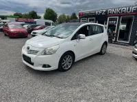 Gebraucht Toyota Verso Executive 147 PS (108 kW) 2010 Weiß Van / Kleinbus