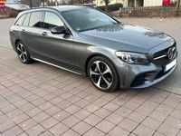 Gebraucht Mercedes C300 Avantgarde 245 PS (180 kW) 2020 Grau Kombi