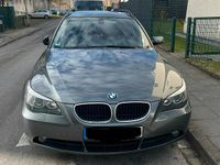 Gebraucht BMW 525 192 PS (141 kW) 2004 Grau Kombi