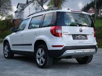 gebraucht Skoda Yeti 1.4TSI DSG Elegance Outdoor BiXenon DAB Nav