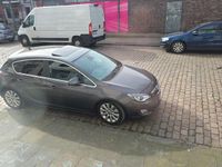 Gebraucht Opel Astra Cosmo 179 PS (131 kW) 2010 Grau Limousine