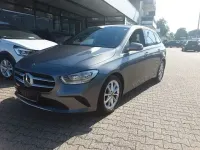 Gebraucht Mercedes B180 136 PS (100 kW) 2019 Grau Kleinwagen