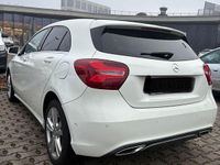 Gebraucht Mercedes A180 Edition 109 PS (80 kW) 2016 Weiß Kleinwagen