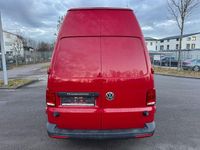 Gebraucht VW Transporter 150 PS (110 kW) 2020 Kirschrot Van