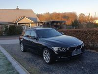 Gebraucht BMW 330 Sport Line 258 PS (189 kW) 2015 Schwarz Kombi