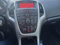 Gebraucht Opel Astra Design Edition 116 PS (85 kW) 2011 Grau Limousine