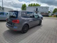 Gebraucht VW Touran Cup 140 PS (102 kW) 2015 Grau Van / Kleinbus