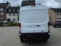 Gebraucht Ford Transit Trend 131 PS (96 kW) 2020 Weiß Limousine