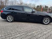 Gebraucht BMW 318 143 PS (105 kW) 2013 Schwarz Kombi
