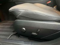 Gebraucht Mercedes C300e 313 PS (230 kW) 2024 Grau Limousine