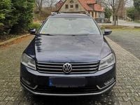 Usata VW Passat 140 CV (102 kW) 2013 Blu Station wagon