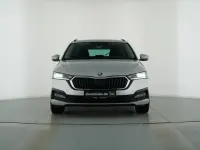 Gebraucht Skoda Octavia Ambition 150 PS (110 kW) 2023 Brilliantsilber metallic Limousine