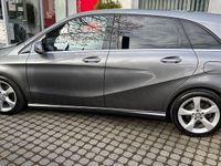 Second-hand Mercedes B200 156 CP (114 kW) 2012 Gri Monovolum