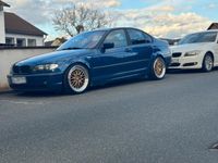 Gebraucht BMW 318 Basis 143 PS (105 kW) 2001 Blau Limousine