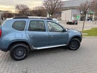 Gebraucht Dacia Duster Lauréate 107 PS (78 kW) 2011 Blau SUV