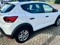 Gebraucht Dacia Sandero Essentiel 91 PS (66 kW) 2023 Gletscherweiss Kleinwagen