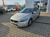 Gebraucht Volvo V40 Kinetic 122 PS (89 kW) 2018 Luminous sand / metallic Kombi