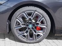gebraucht BMW i5 xDrive40 ALLRAD M Sport Pro AHK ACC HarmanKardon IconicGlow Head-Up