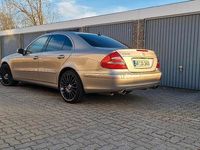 Gebraucht Mercedes E240 177 PS (130 kW) 2005 Silber Limousine
