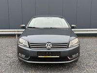 Gebraucht VW Passat 105 PS (77 kW) 2012 Grau Limousine
