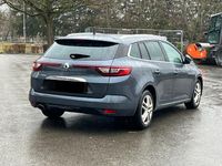 Gebraucht Renault Mégane GrandTour 132 PS (97 kW) 2017 Grau Kombi