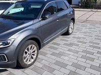 Gebraucht VW T-Roc Life 150 PS (110 kW) 2023 Grau SUV