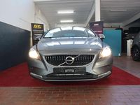 Gebraucht Volvo V40 Basis 120 PS (88 kW) 2016 Osmium grey metallic Kombi