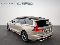 Gebraucht Volvo V60 Plus 455 PS (334 kW) 2023 Bright dusk / metallic Kombi