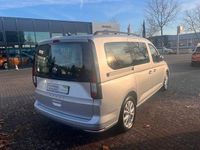 Gebraucht VW Caddy Maxi Life 122 PS (89 kW) 2023 Silber Van / Kleinbus