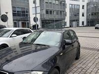 Gebraucht BMW 120 177 PS (130 kW) 2011 Schwarz Kleinwagen