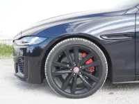 Gebraucht Jaguar XE R-Dynamic 204 PS (150 kW) 2023 Schwarz Limousine