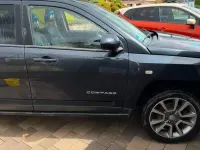 Gebraucht Jeep Compass Limited 163 PS (119 kW) 2014 Grau SUV