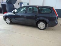 Gebraucht Ford Focus Style 101 PS (74 kW) 2010 Royalgrau met. Kombi