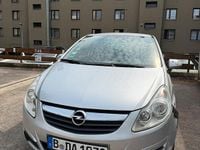 Second-hand Opel Corsa 60 CP (44 kW) 2007 Argintiu Hatchback