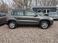 Gebraucht VW Tiguan Freestyle 140 PS (102 kW) 2011 Grau SUV