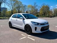 Gebraucht Kia Rio Attract 84 PS (61 kW) 2020 Weiß Limousine