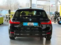 Gebraucht BMW 318 Sport Line 156 PS (114 kW) 2020 Schwarz Kombi