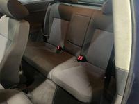 Second-hand VW Polo Basis 75 CP (55 kW) 2002 Albastru Hatchback