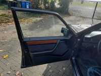 Gebraucht Mercedes E260 160 PS (117 kW) 1992 Grau Limousine