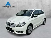 Gebraucht Mercedes 220 Style 184 PS (135 kW) 2014 Zirrusweiã Limousine
