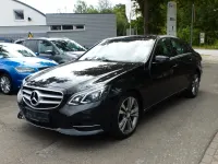 Gebraucht Mercedes E220 Avantgarde 170 PS (125 kW) 2015 Schwarz Limousine